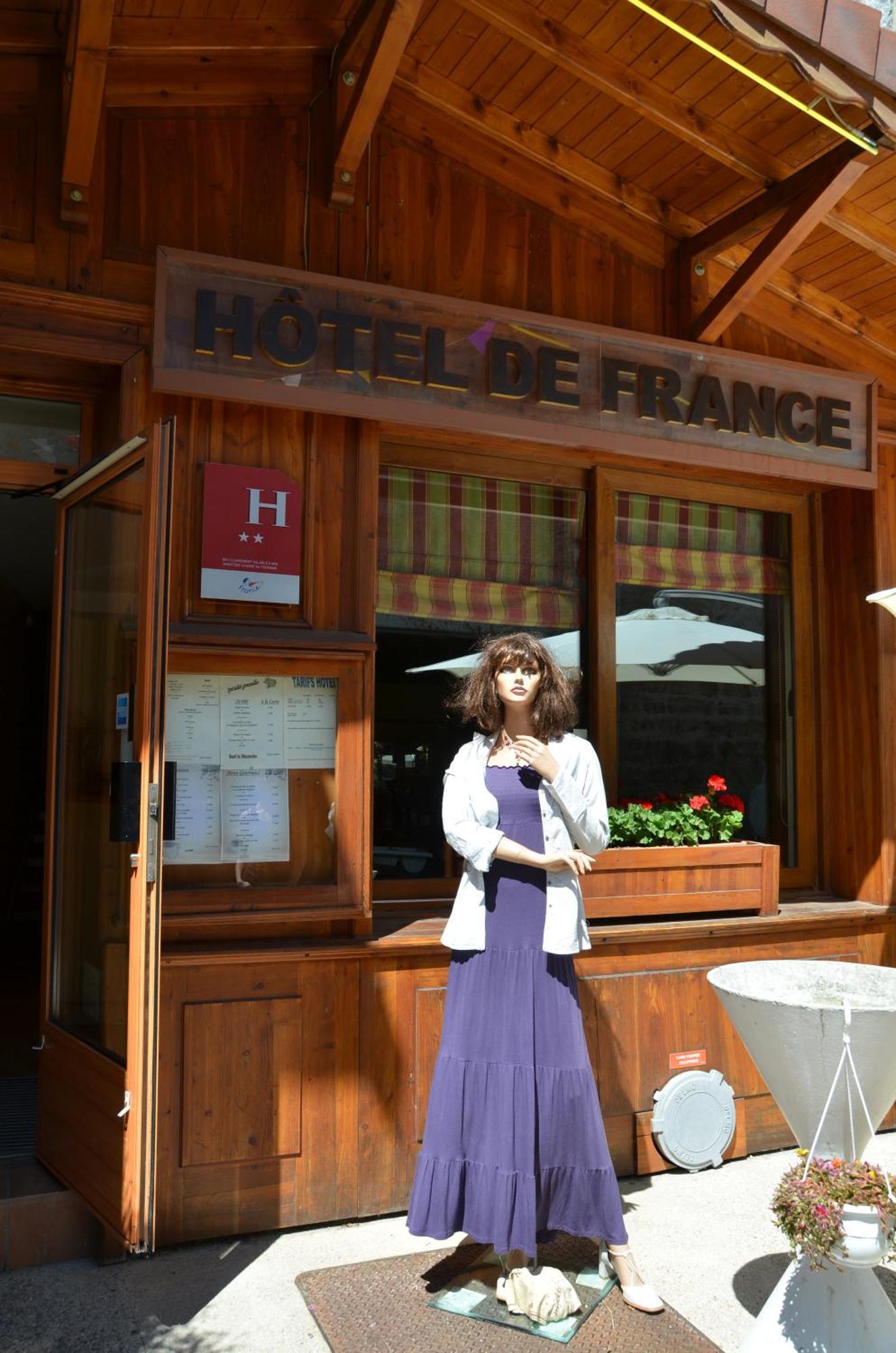 Hotel De France Le Bessat Exteriör bild