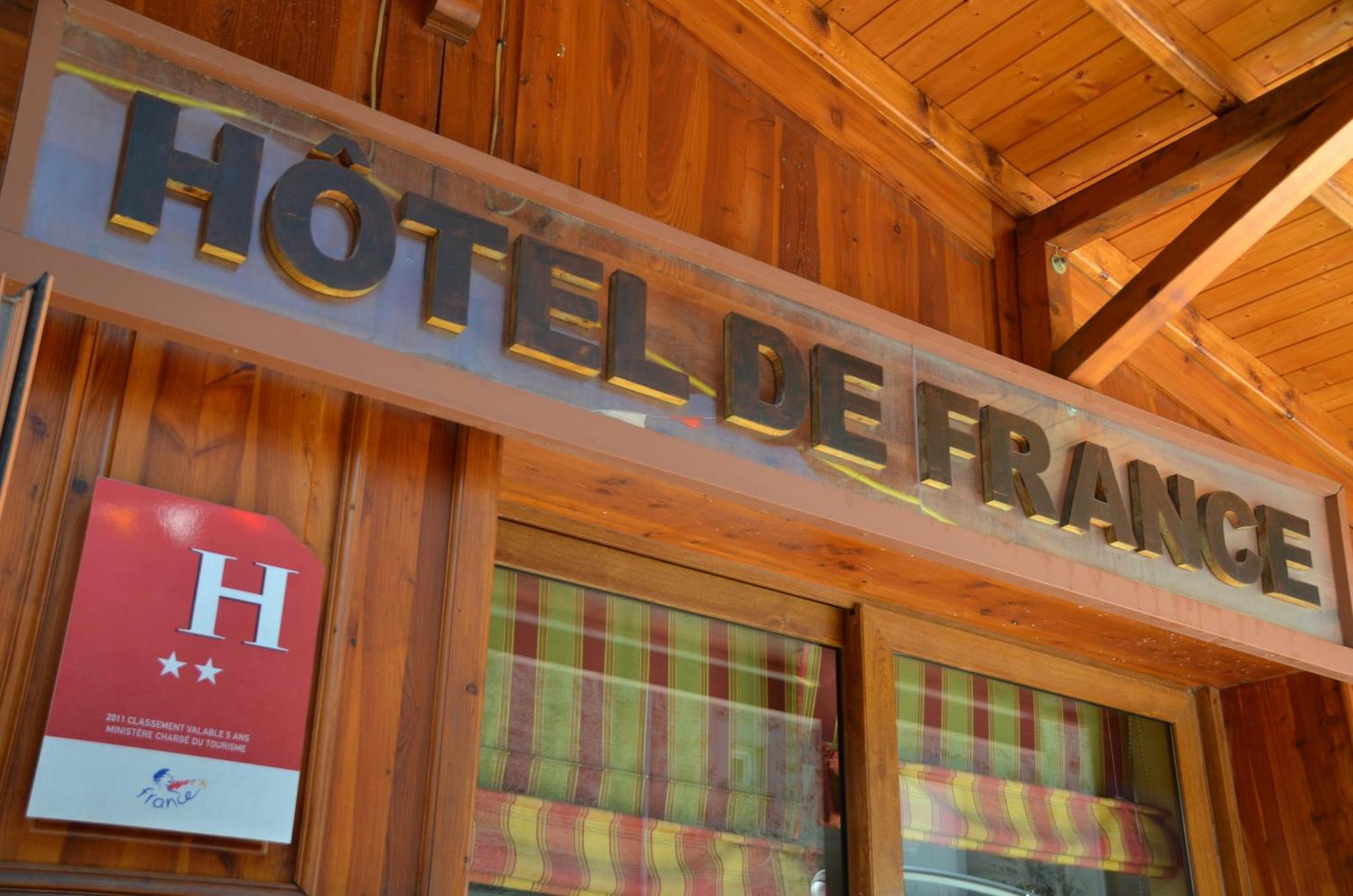 Hotel De France Le Bessat Exteriör bild